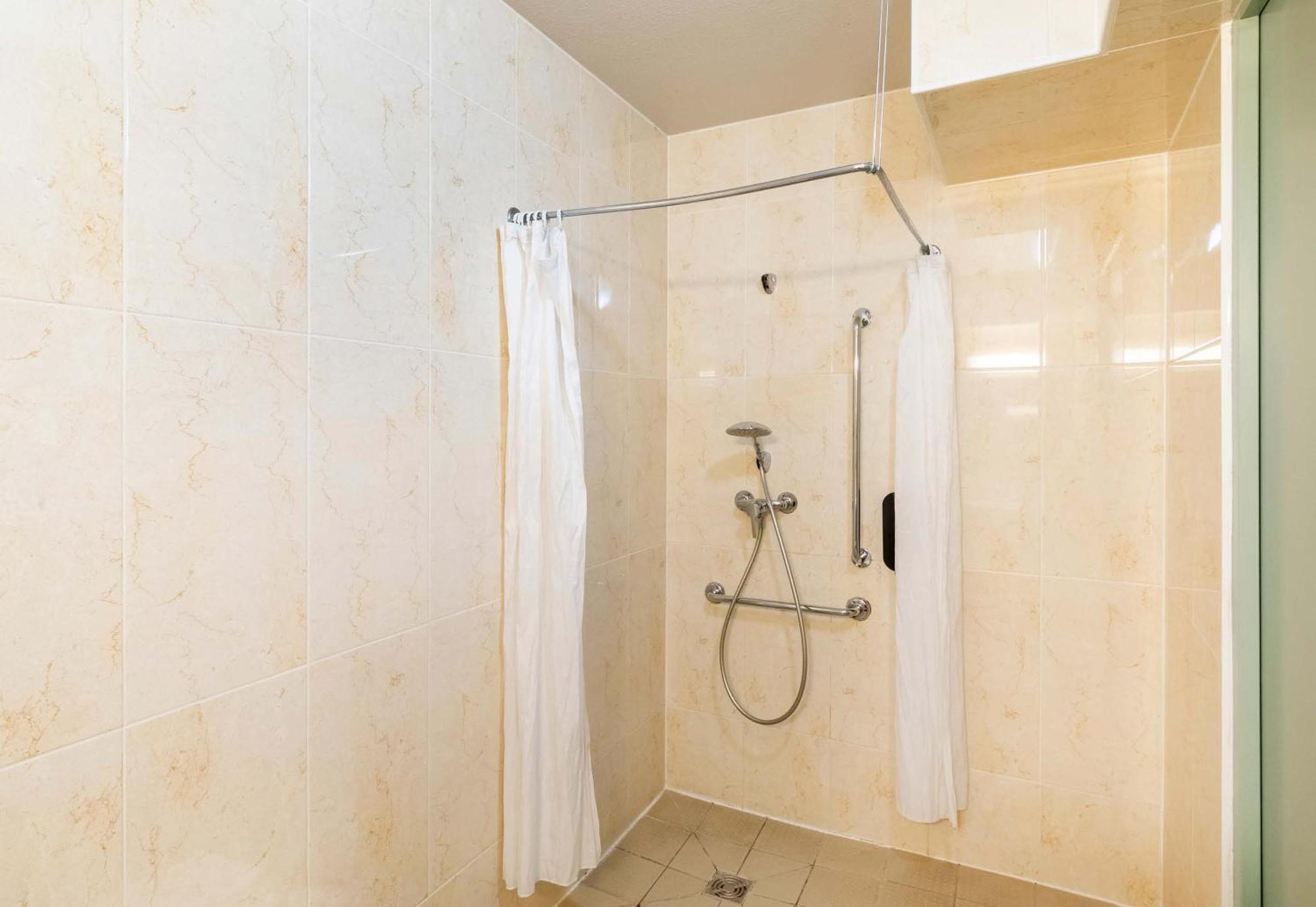 B&B Hotel Saint-Geours-De-Maremne Hossegor Екстериор снимка